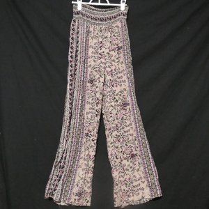 PASSPORT medium floral pull-on wide leg pants, 100% rayon, BNWOT